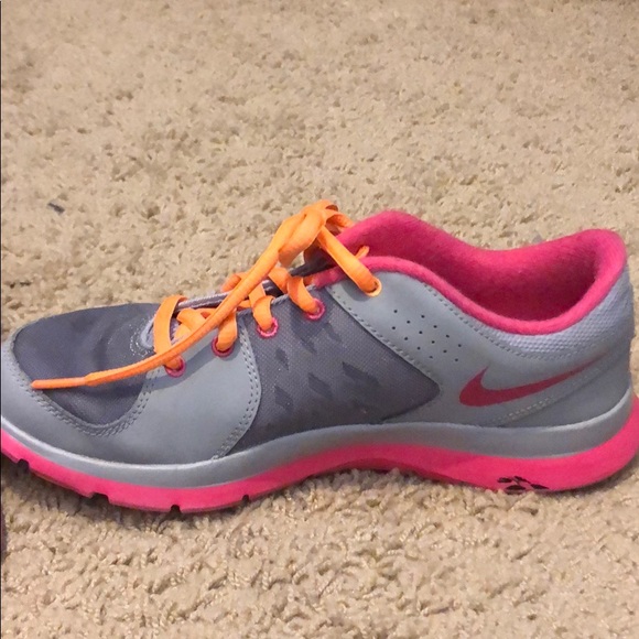 Nike Training Shoes - Picture 6 of 7
